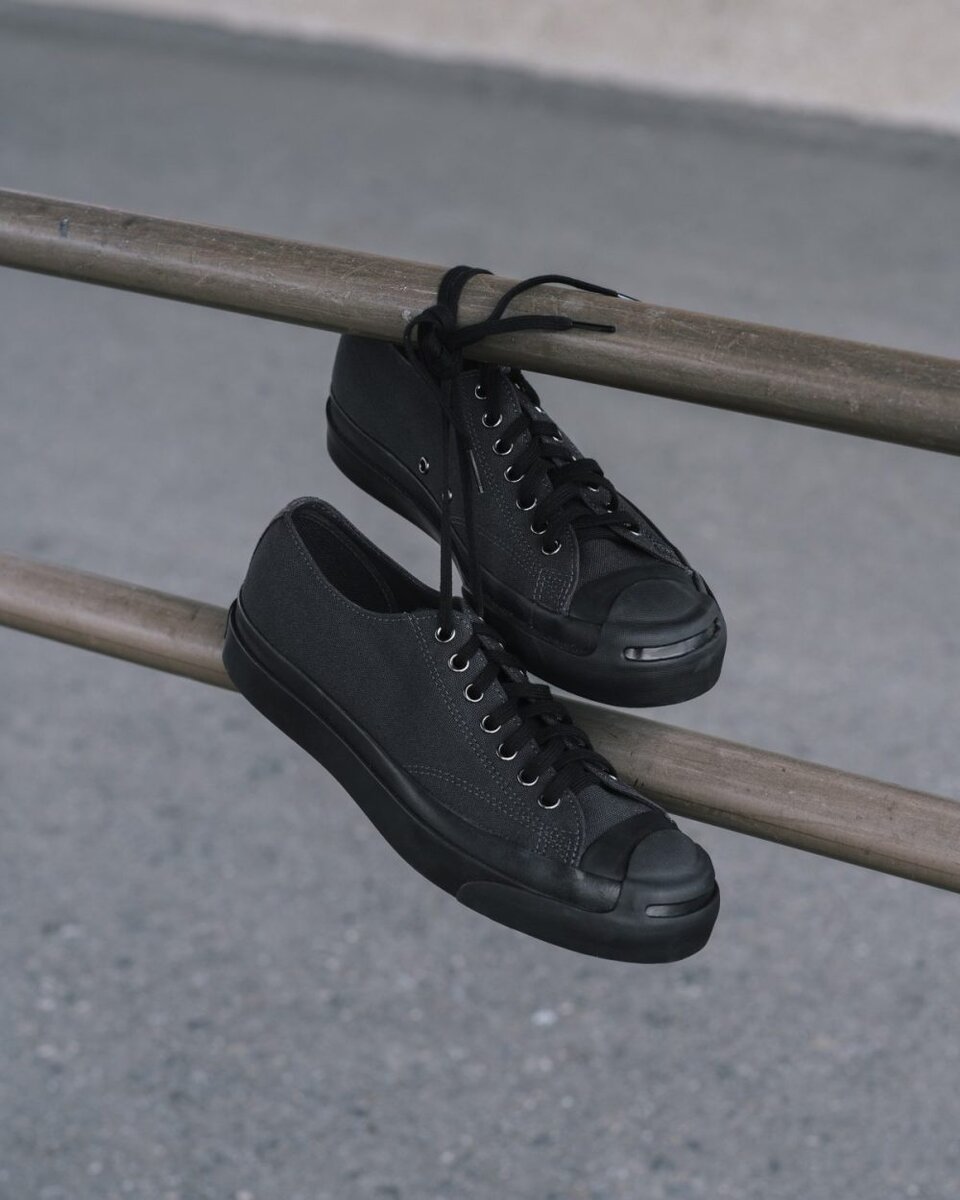 コンバース「ジャックパーセル 1935 / MHL. 25」￥20,900／ダークチャコール