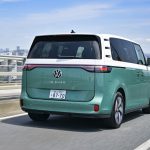 WLTCモード一充電走行距離は「プロ」が524km、ロングホイールベースモデルが554km