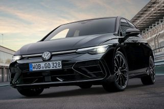 「注目の限定車」VWの“ゴルフR”と“ゴルフR ヴァリアント”にブラックカラーの専用アイテム装備の限定車が登場