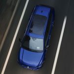 電動パノラマスライディングルーフも標準装備