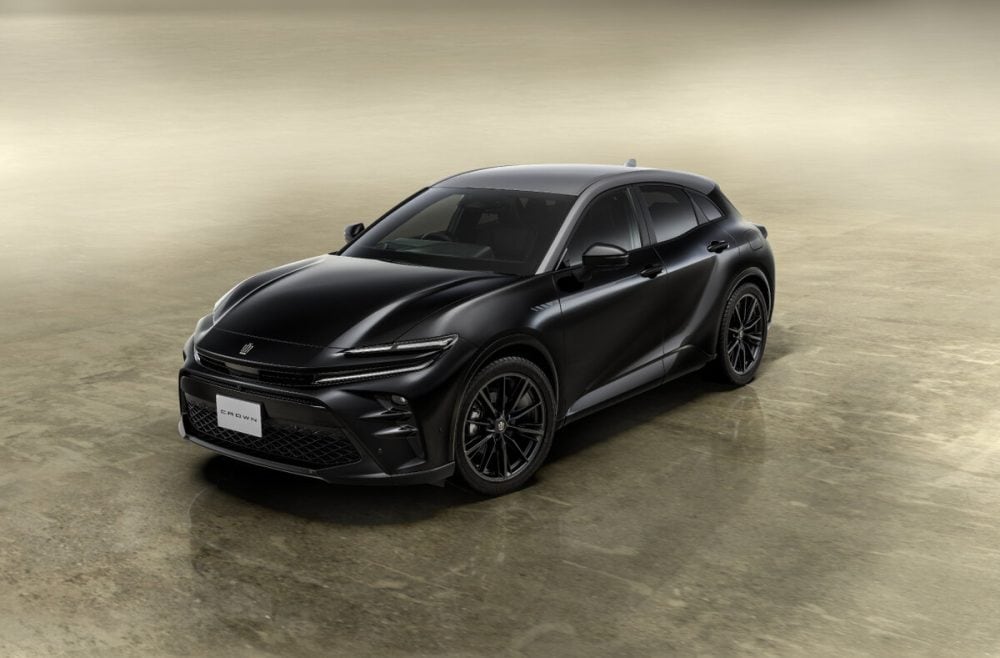 クラウン誕生70周年を記念した特別仕様車「THE 70th」を「RS」と「Z」に設定。 写真はSPORT Z“THE 70th”