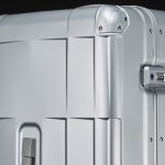 【旅の相棒はやっぱり国産】エースがアルミ製ケース「スタリアCXR アルミナム」をローンチ！車載に便利なトランク型も！