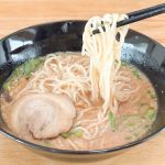 「博多一風堂赤丸新味濃厚コクとんこつラーメン」は替え玉が欲しいと思えるおいしさです