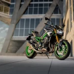 第2位　「脱いだらヤバかった新型バイク」プレデターやアイアンマンを彷彿!? スーパーネイキッドモデル“カワサキのZ900 SE”がすごい