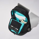 内装にボトルホルダーを装備