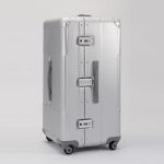 嵩張る荷物の収納に適したトランク型