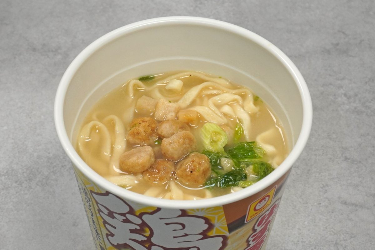 東洋水産 縦型ビッグ ゆず香る鶏白湯うどん