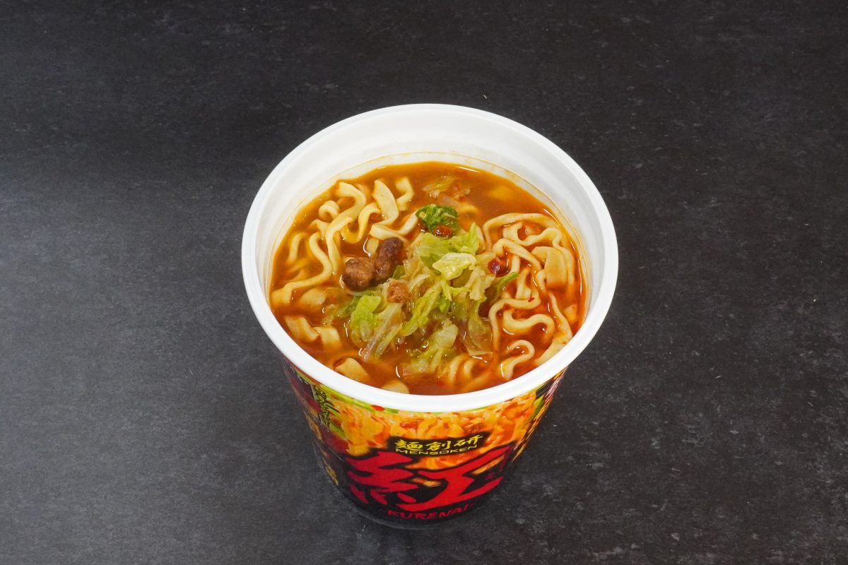 サンヨー食品 サッポロ一番 麺創研紅監修　濃厚辛味噌ラーメン