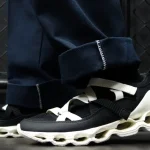 第1位　「これがミズノの本気スニーカー」まさにテクノロジーを着る一足“WAVE PROPHECY STRAP”をエディターが試し履き
