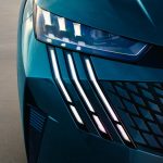 ライオンの爪痕をモチーフにしたLEDデイタイムランニングランプ