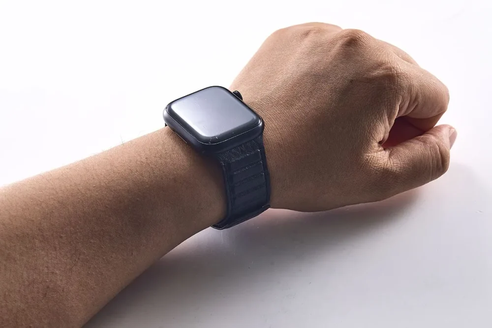 レザーウォッチバンド Apple Watch用 (マグネットタイプ) L￥11,000 ※WEB限定販売