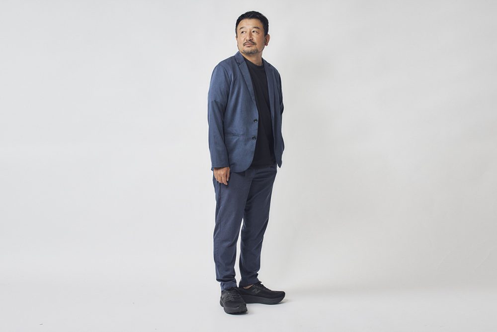 ジャケパンにも違和感なく合わせられる