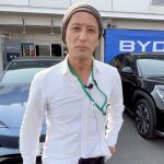 小沢コージ 愛情あふれる独自の視点でクルマを語るバラエティ自動車ジャーナリスト