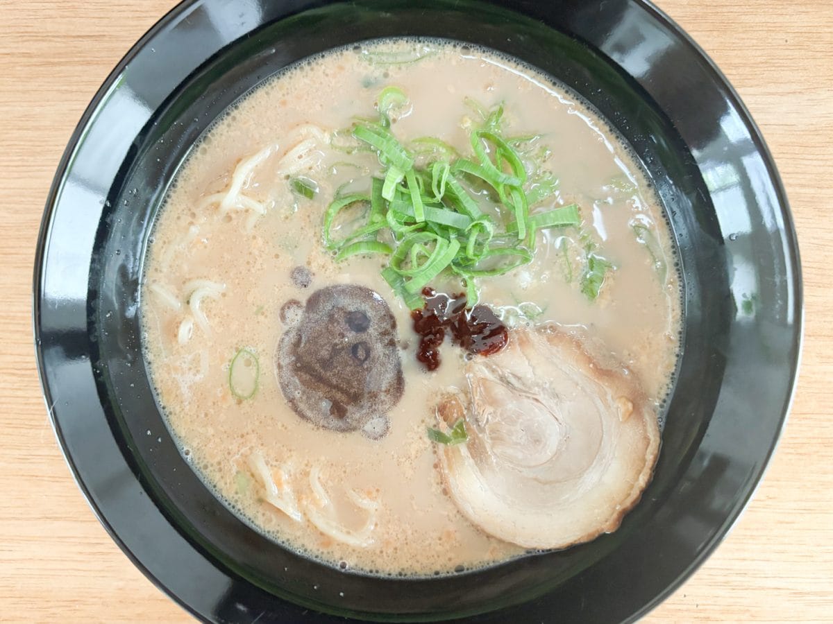 家でも簡単に「博多一風堂赤丸新味濃厚コクとんこつラーメン」が作れます