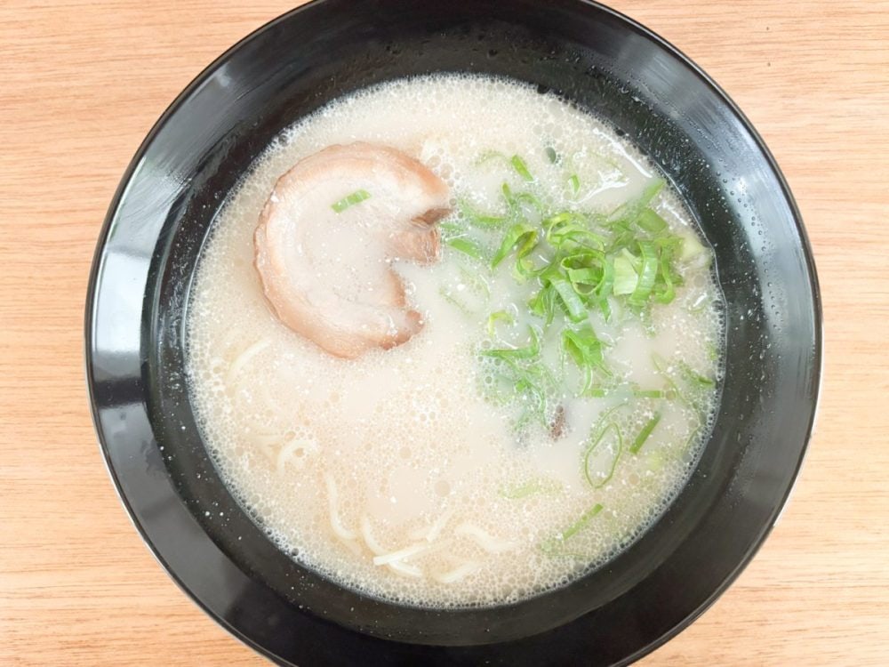 これで「博多一風堂白丸元味熟成なめらかとんこつラーメン」の完成です