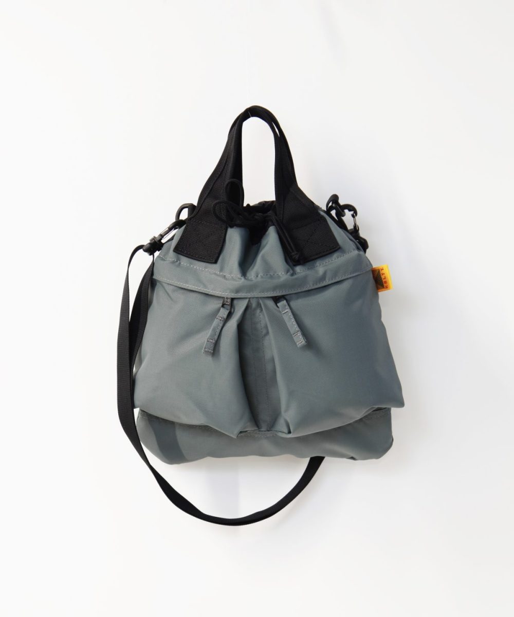 ケルティ「80's ヘルメット ショルダー」￥10,780／H32×W29㎝／7ℓ