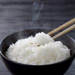 米の水分を蒸発しにくくしているため、冷凍ごはんもおいしく食べられる
