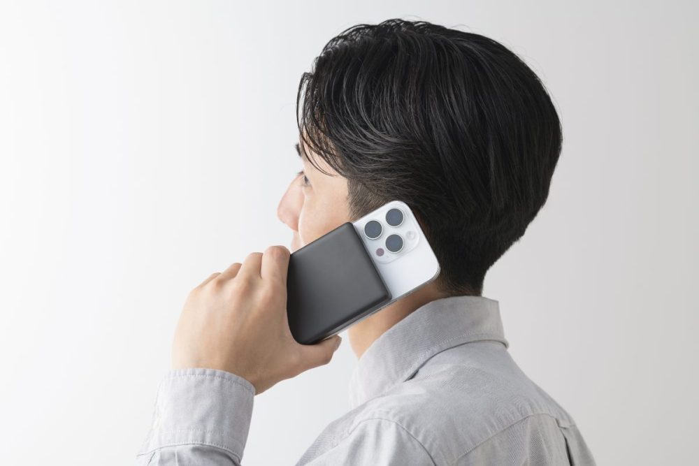 【携帯性で差がつく】アイリスオーヤマが業界最薄・最軽量クラスのモバイルバッテリーをローンチ。ワイヤレス充電にも対応