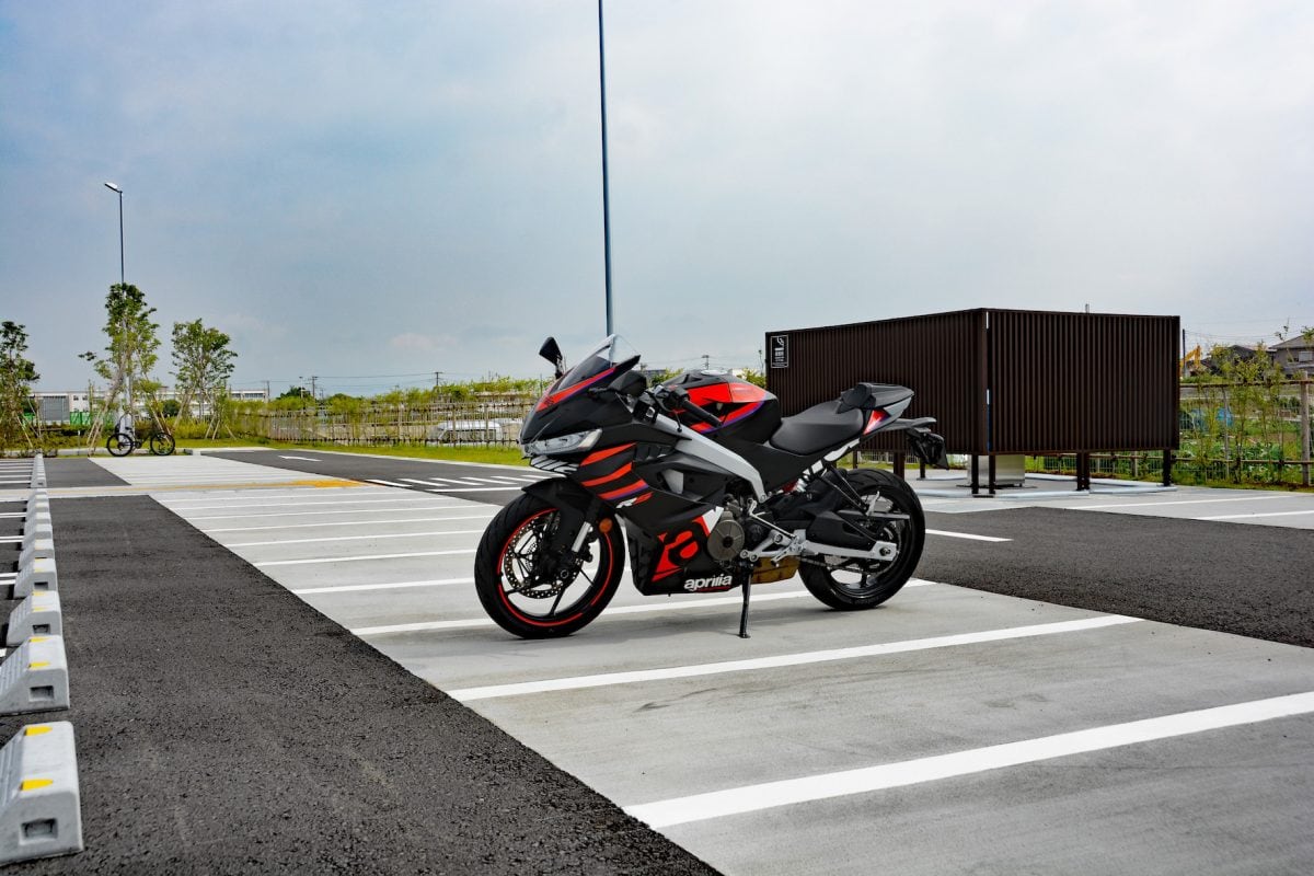 バイクの駐車スペースは40台が確保されている