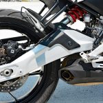 タイヤはフロント110/70、リア150/60 サイズのセレクトで軽快さと優れたグリップを両立