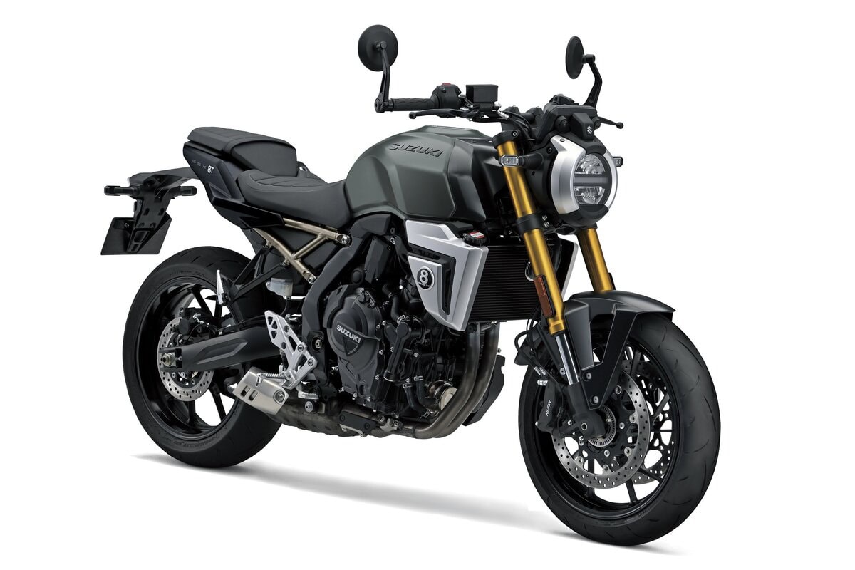 1960年代の高性能ネイキッドバイク「T500」を彷彿とさせる「GSX-8T」