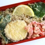 野菜のてんぷらも添えられて華やか