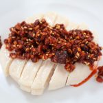 ローストサラダチキンにかけるとたんぱくな味がご馳走に