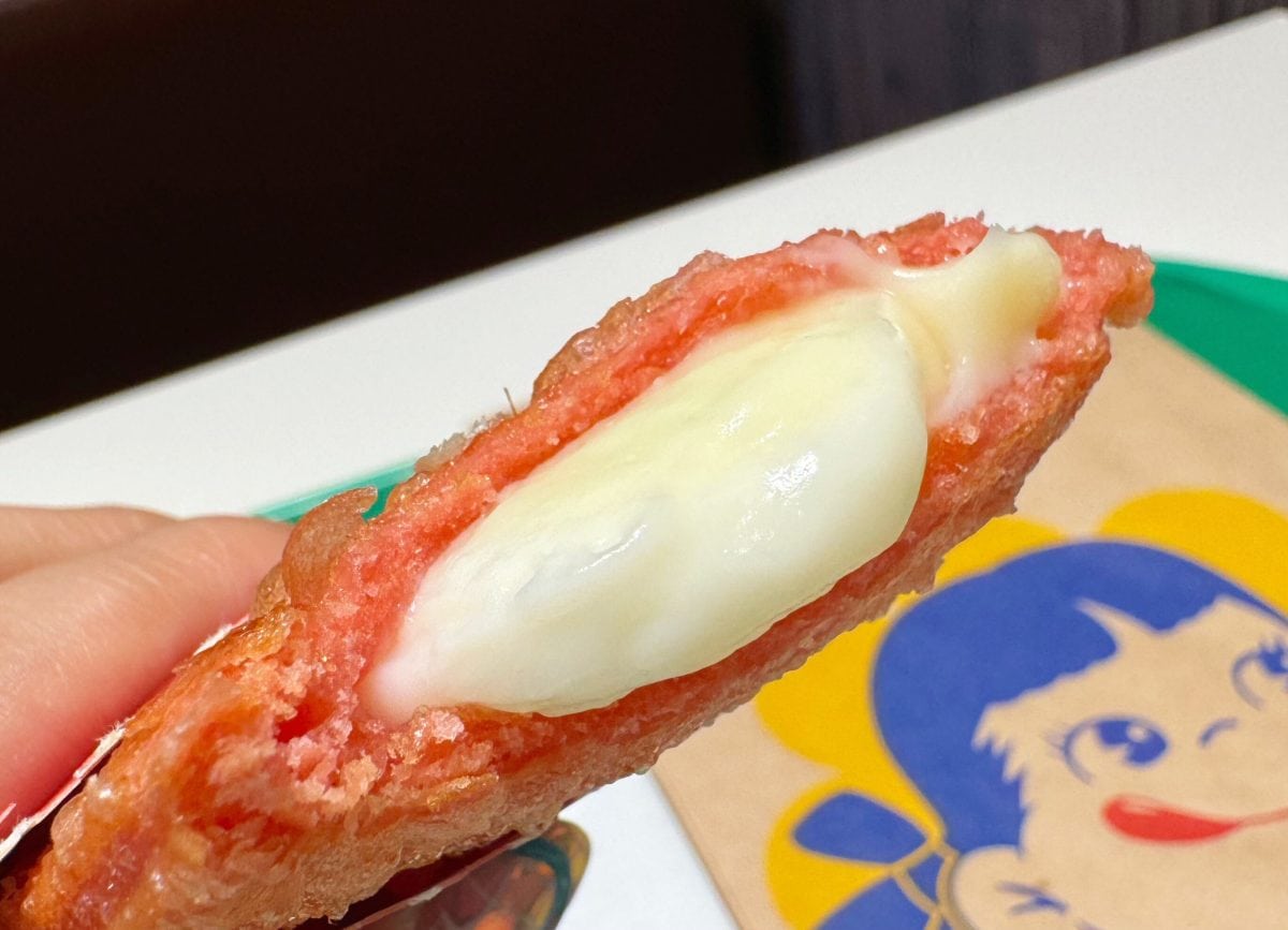 意外にも甘すぎず、優しいミルク感が温かいパイと抜群に合う！
