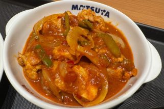 「松屋に“悪魔級”辛旨メニュー爆誕！」これぞ究極のご飯泥棒!?スリランカ大使館お墨付き“デビルチキン”をグルメライターが実食レポート