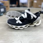 第1位　「これがミズノの本気スニーカー」まさにテクノロジーを着る一足“WAVE PROPHECY STRAP”をエディターが試し履き
