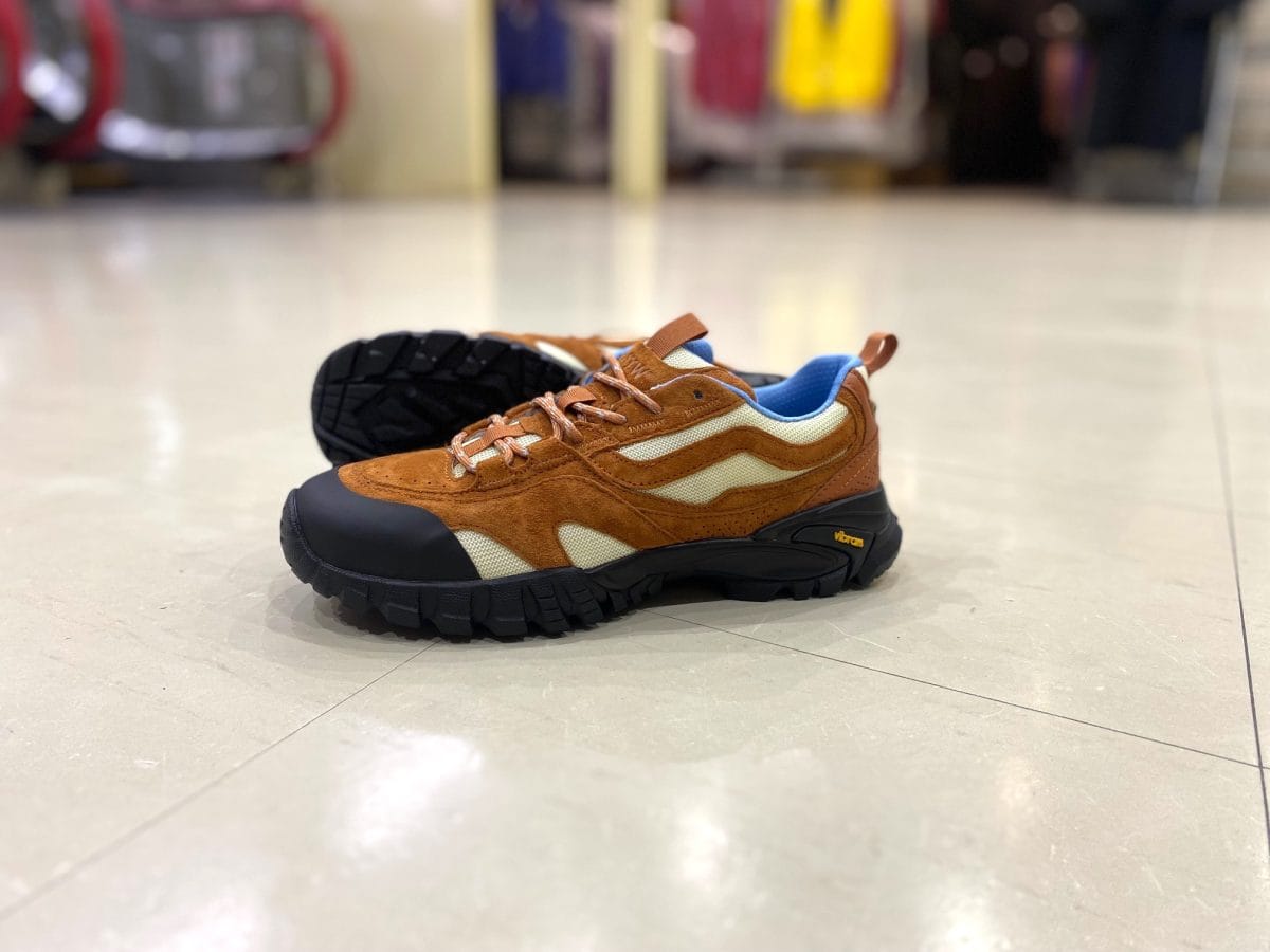 二度見必至の個性派VANS」街でも山でも攻める！知る人ぞ知る名作を 