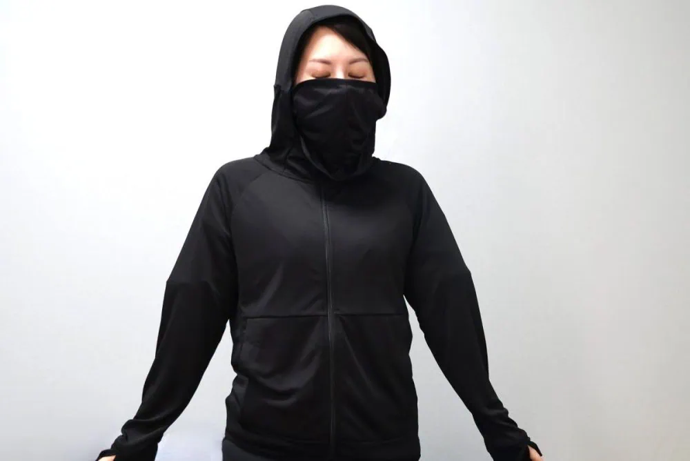 第1位　「ワークマンの“不審者パーカー”が完売」買えなかった人に朗報！“不審者すぎない”クールUVフェイスガードパーカーならまだ買える！