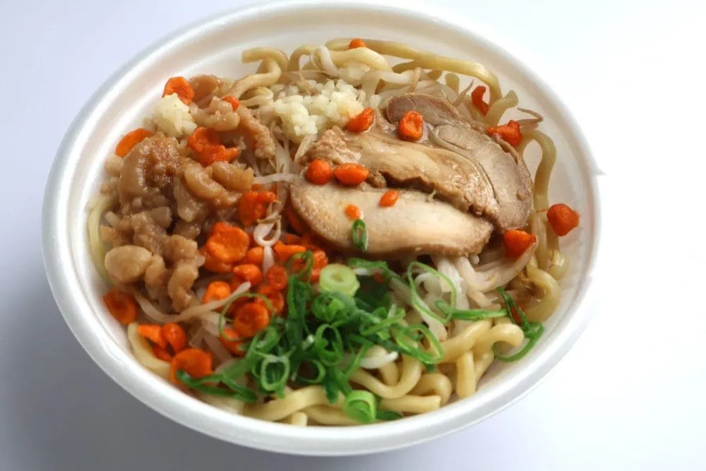 第3位　「健康キャンセル界隈飯」カップ麺を二郎系ラーメンを…ウインナー増し増し増し！“背徳感たっぷりで幸せメニュー”をグルメライターが考えてみた
