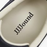 インソールにはJJJJoundのブランディングがあしらわれ、特別なコラボレーションモデルであることをさりげなく主張