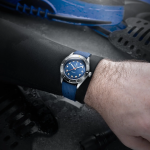 ニバダ・グレンヒェン「アクアマー」￥192,500／自動巻／38㎜径／パワーリザーブ約38時間／20気圧防水／ジーンブルー