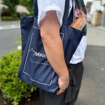 このサイズ感なら長物の野菜や飲み物なども収まるので、買い物バッグとして十分活躍してくれそう