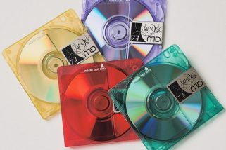 「MDに詰め込んだプレイリスト、まだ手元にある？」青春の音源がついに生産終了…1992年に誕生したソニーの名音源“ミニディスク”の誕生と終焉に迫る