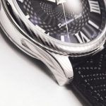 独特の模様はダマスカス鋼で表現