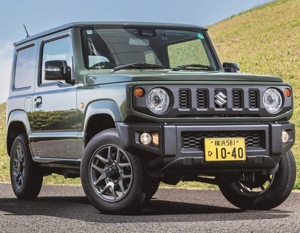 第3位　「今の新車は高すぎる…」100万円台で買えて値落ちしない!? “コスパ最強SUV部門大賞”はスズキが誇る唯一無二の軽クロカンに決定！【神コスパカー大賞】