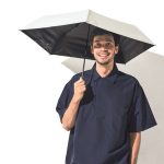 約120gの驚異的軽さでストレスなくUV対策！