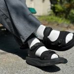 第1位　「歩くだけでトレーニングに⁉」中毒者急増中！オフィスでも街でも履ける“MBTのサンダル”をスタイリストが試してみた
