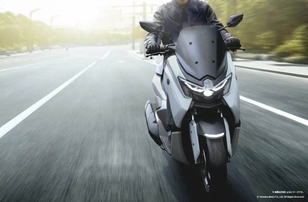 第1位　「人気必至の125ccバイク」ヤマハの本気が詰まったミドルスクーター“新NMAX”の充実ぶりがすごい