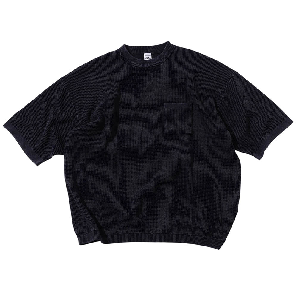 ヘルスニット「コットンニット クルーポケット」￥13,200／ブラック