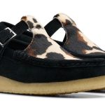 クラークスオリジナルズ「ワラビーＴバー（ブラックインタレスト）」￥27,500