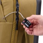 誤ったロック解除を防ぐ便利なリリースボタン