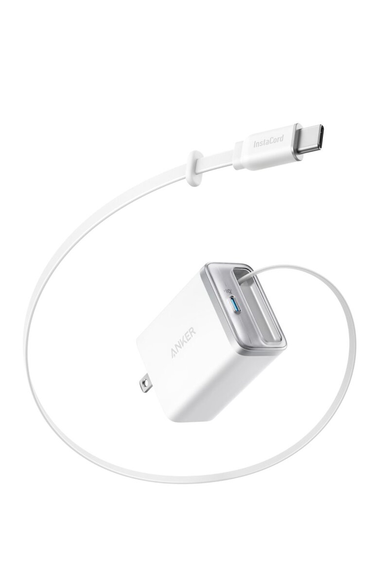 アンカー「Anker Nano Charger（35W, Built-In 巻取り式 USB-Cケーブル）」￥4,990／約61×48×30㎜（プラグと端⼦部を除く）／約110ｇ