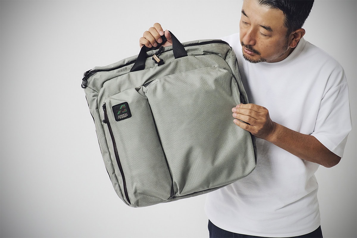 アッソブ スタンダードシリーズ トートショルダーL ￥26,400（税込）