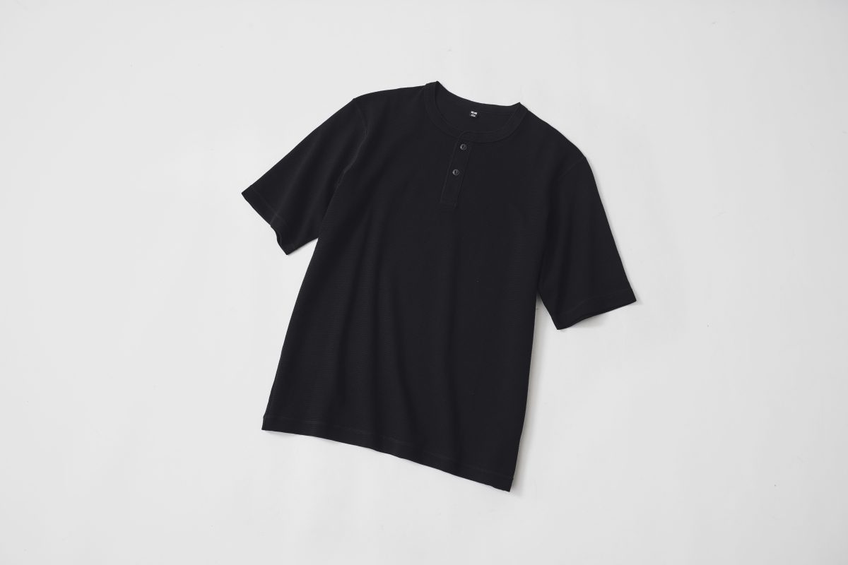 ドライワッフルヘンリーネックTシャツ￥1,990