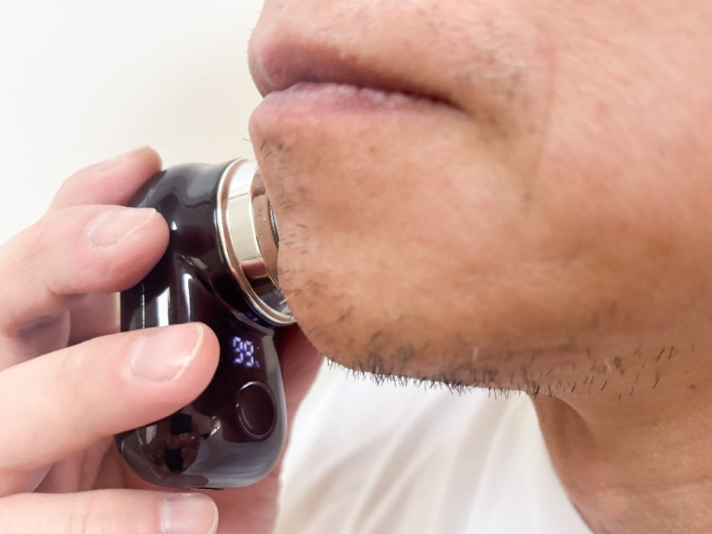 Gertzyメンズカプセル電気シェーバーはシェービングしていると髭が引っ張られてちょっと痛かったというのが正直なところ