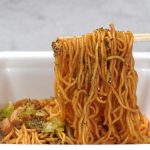 日清食品 日清焼そばU.F.O.大盛 ぶっ濃いトリプルペッパー 手羽先風味焼そば